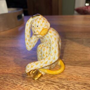 Herend little monkey 15385 yellow
